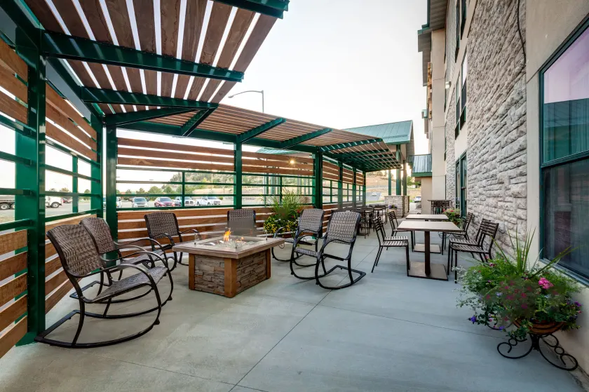 Boothill Inn and Suites - Image 1