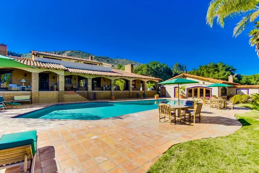 Vineyard Hacienda - Image 1