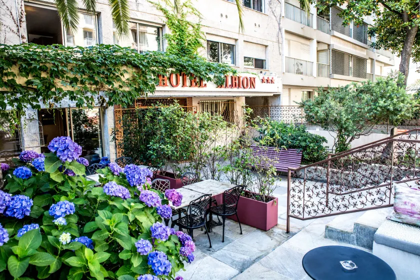 Adonis Ajaccio Hôtel Albion - Image 1