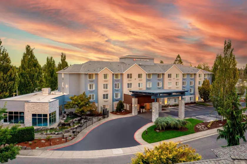 Best Western Premier Keizer Salem Hotel - Image 1