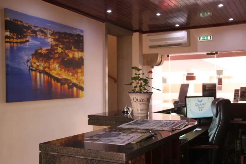 Hotel Quasar - Image 1