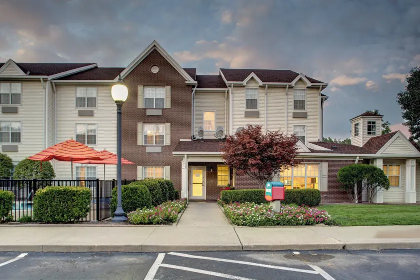 Towneplace Suites by Marriott Cleveland Westlake - Image 1