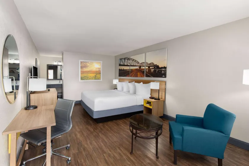 Days Inn by Wyndham Carlisle - Image 1