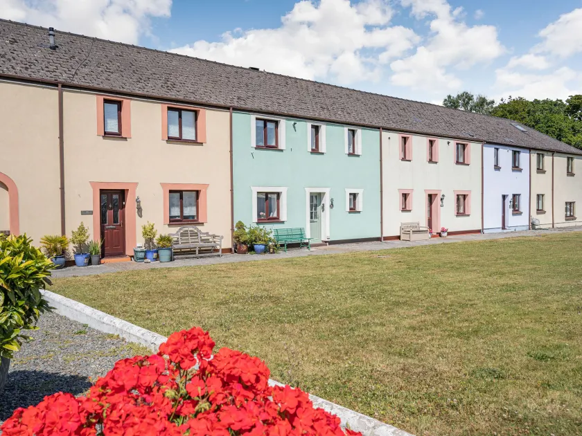 Granary Cottage - Image 1
