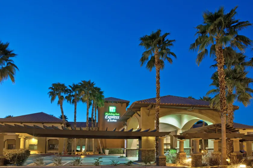 Holiday Inn Express & Suites Rancho Mirage - Palm Spgs Area by IHG - Image 1