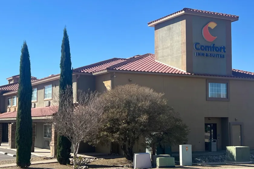 Comfort Inn & Suites Las Cruces Mesilla - Image 1