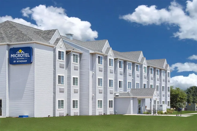 MICROTEL Inn and Suites - Ames - Image 1