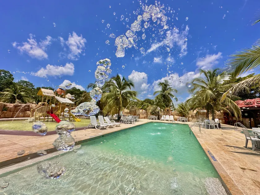 Hotel Camino Verde - Image 1