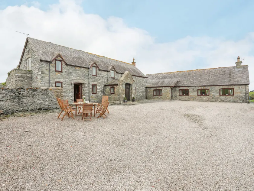 Caerdegog Ganol - Image 1