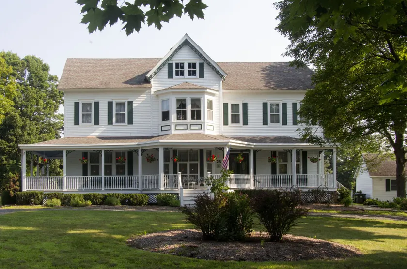 The Dominion House Bed & Breakfast - Image 1