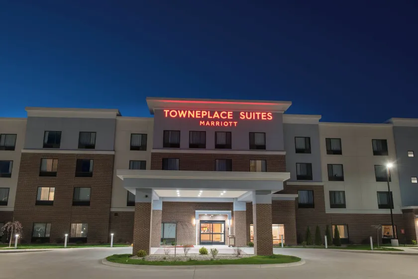 TownePlace Suites by Marriott Battle Creek - Image 1