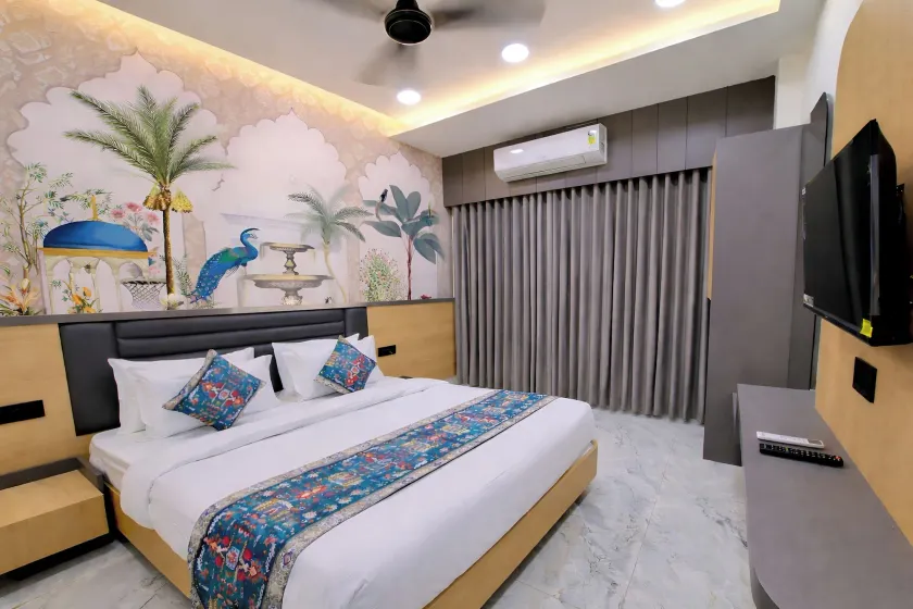Hotel Matrushree - Near Shree Dwarkadhish Temple - Image 1