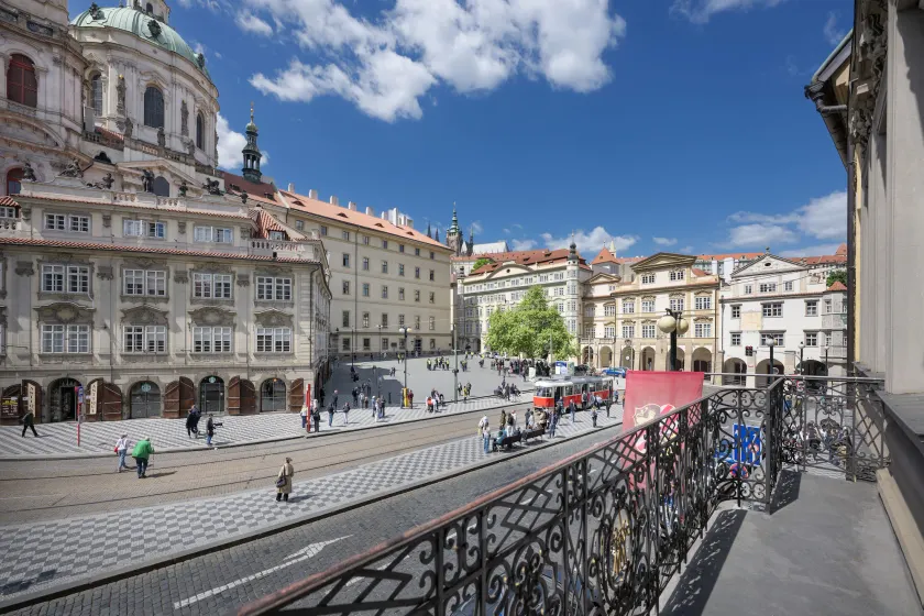 Kaiserstein Palace Apartments - Image 1
