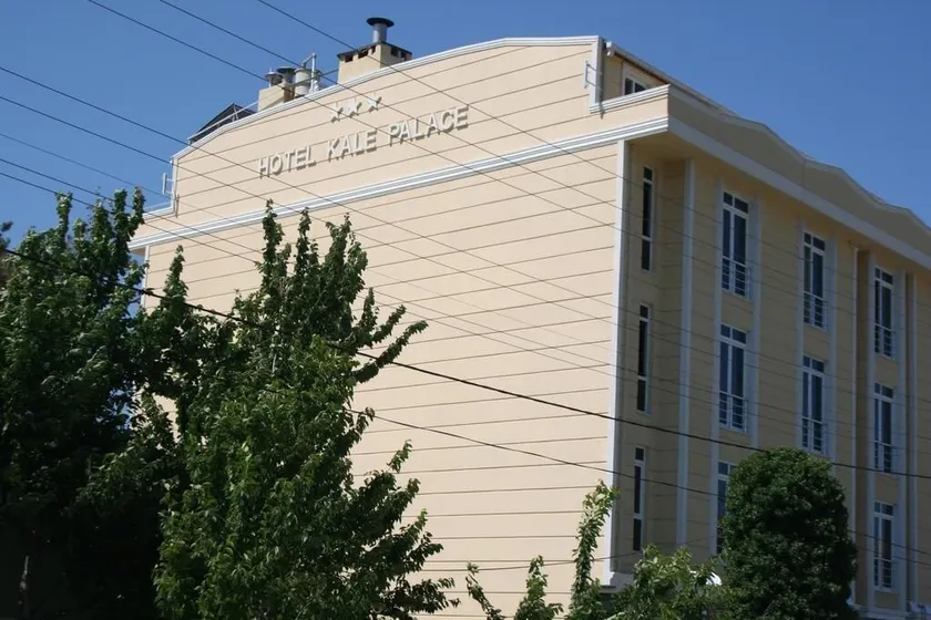 Hotel Kale Palace - Image 1