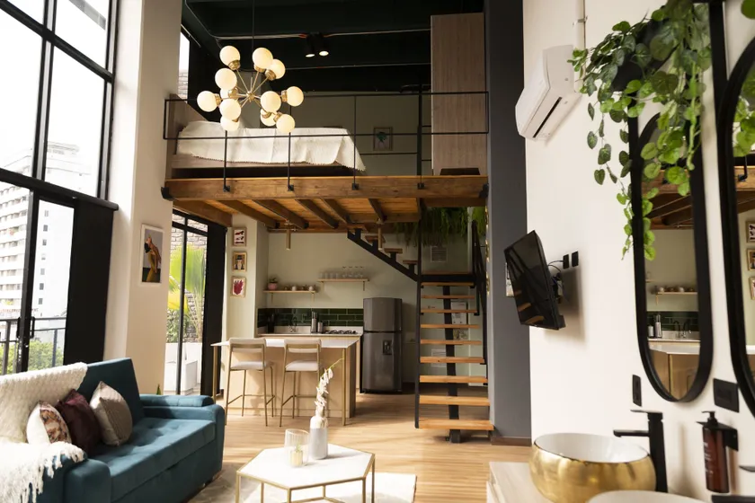 Royal Living Poblado - Image 1