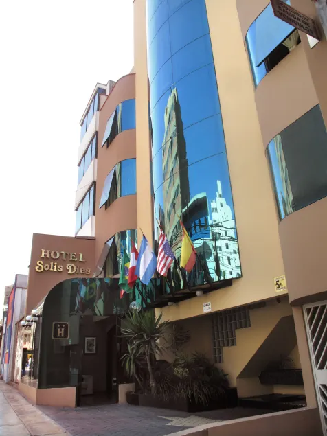 Solis Dies Hotel - Image 1