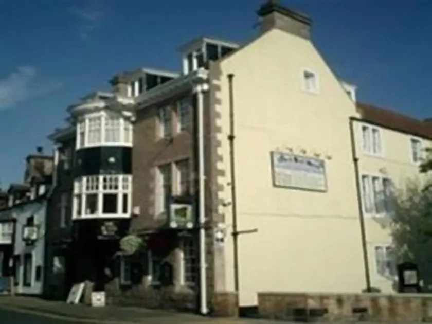 The Black Bull inn - Image 1