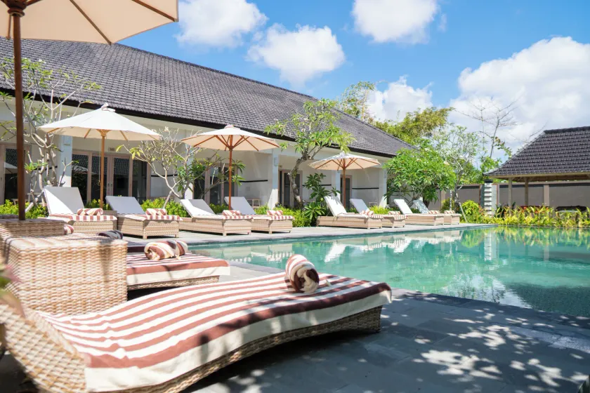 Green D'mel Bali - Image 1