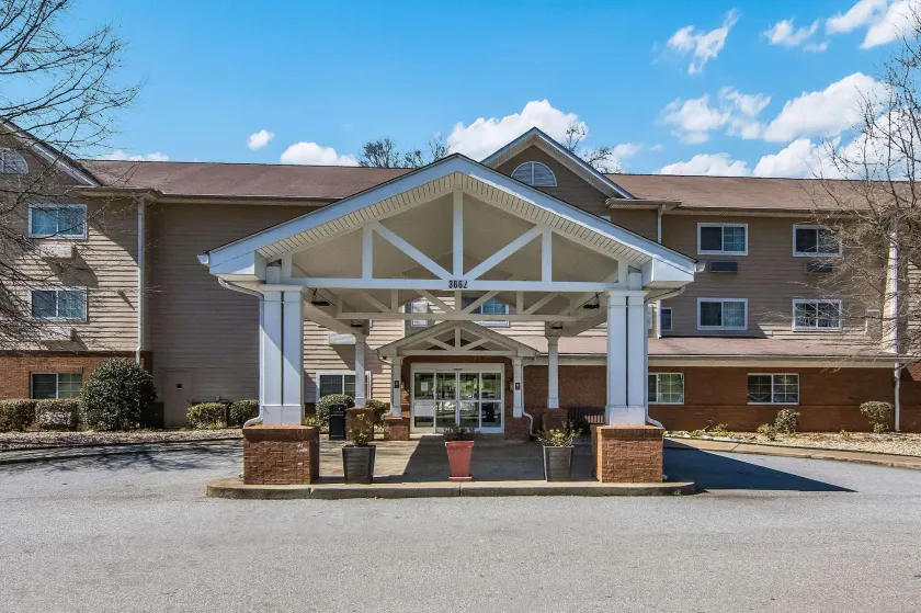 Sleep Inn & Suites Columbus near Fort Benning - Image 1