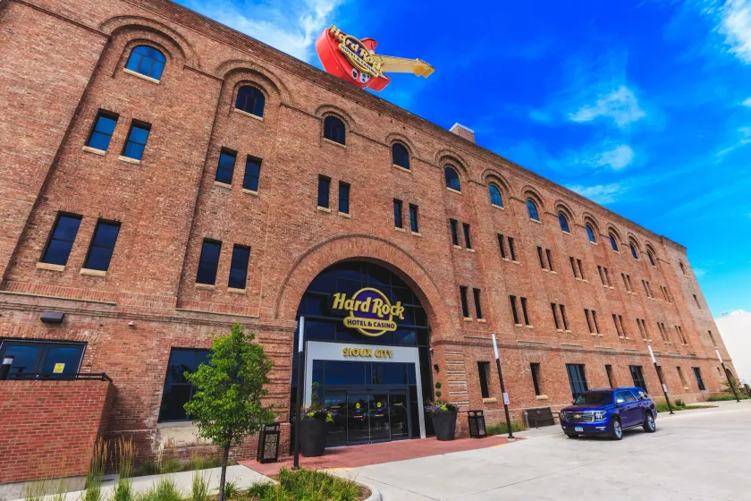 Hard Rock Hotel & Casino Sioux City - Image 1