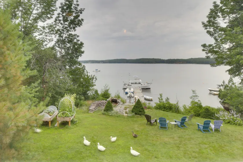 Cozy 1930s-style Waterfront Maine Cabin w/ Dock! - Interiør