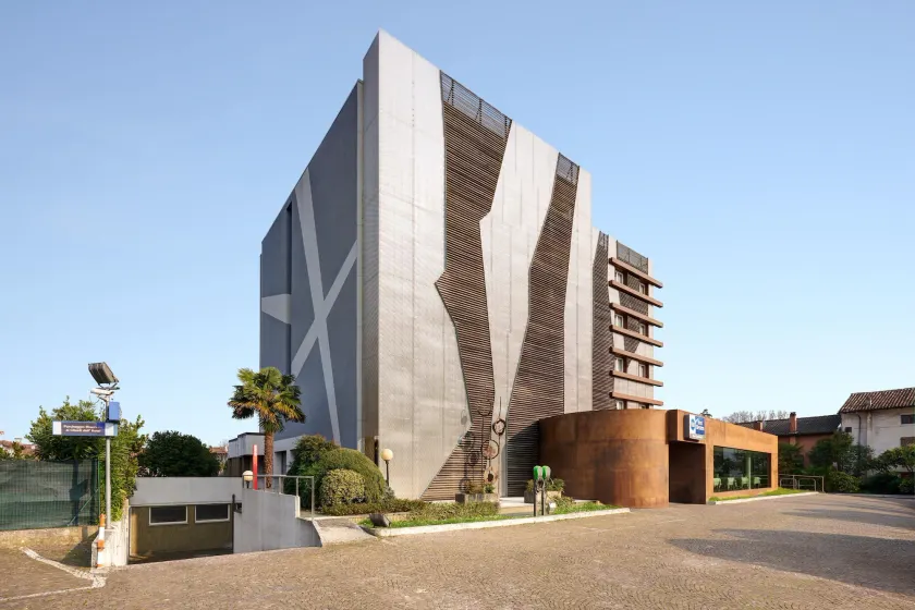 Best Western Hotel Continental - Image 1