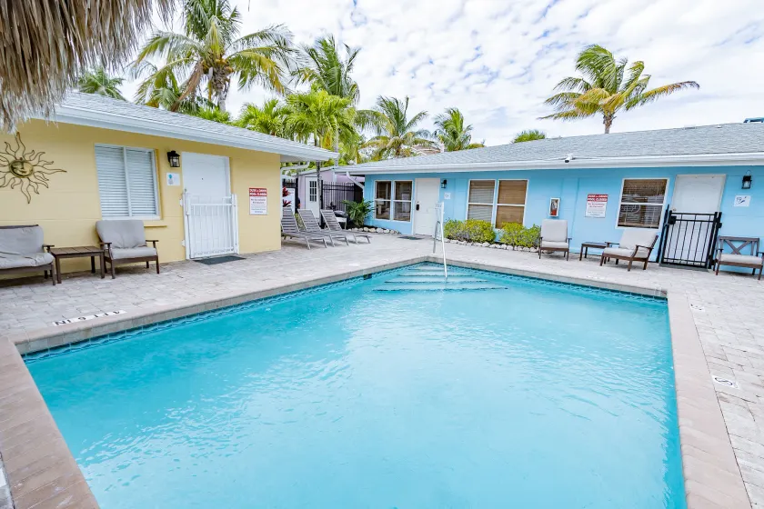 Siesta Key Beachside Villas - Image 1