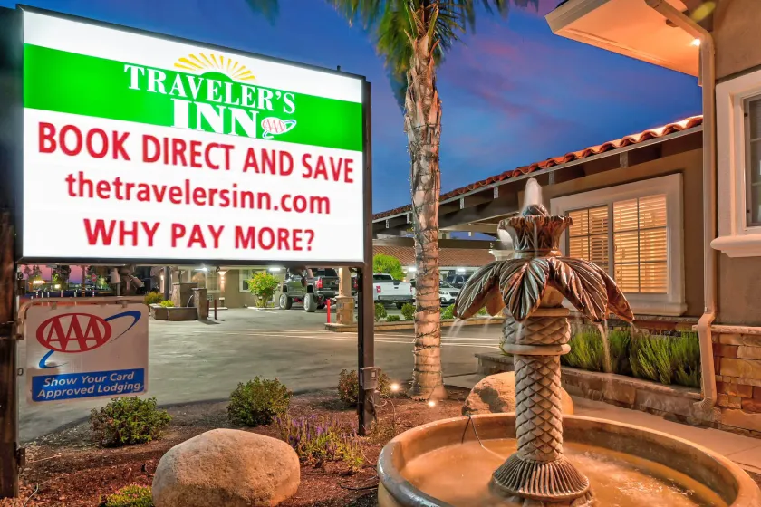 Traveler's Inn Williams, CA Modern Renovated Hotel - Image 1