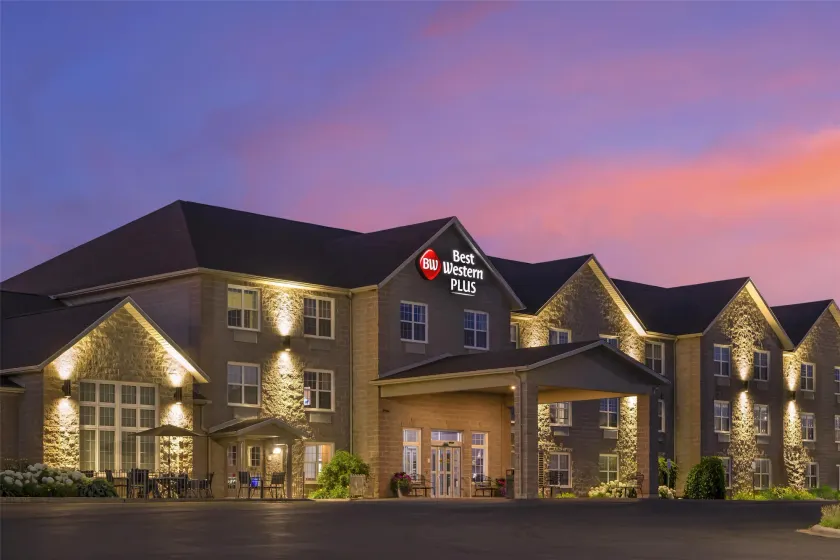 Best Western Plus Woodstock Hotel Conference Centre - Image 1