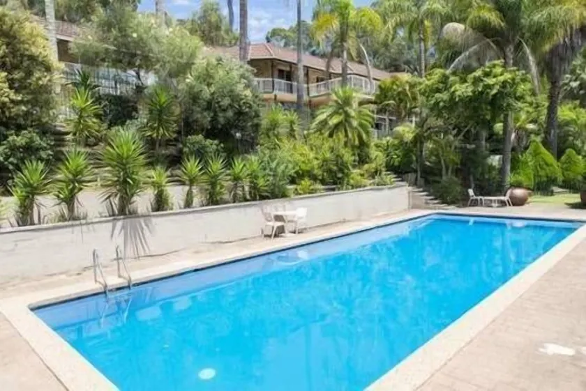 Gosford Inn Motel - Image 1