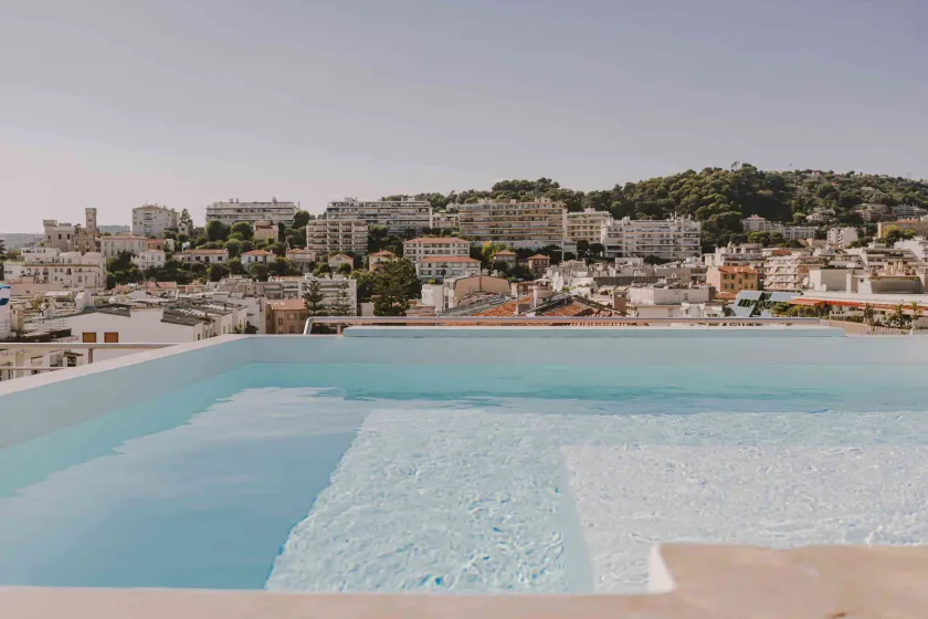 HOTEL AMOUR NICE - Image 1