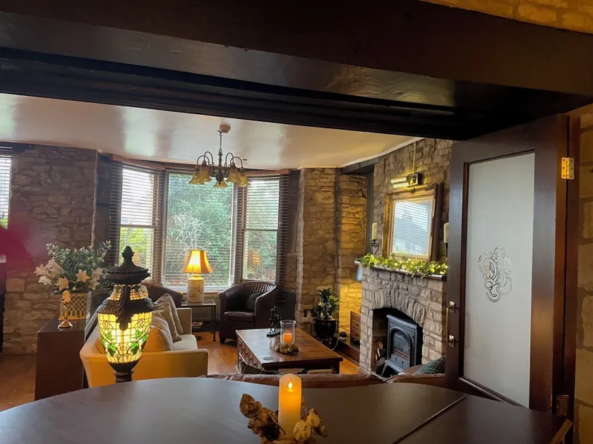 Burford Lodge - Adults only - Image 1