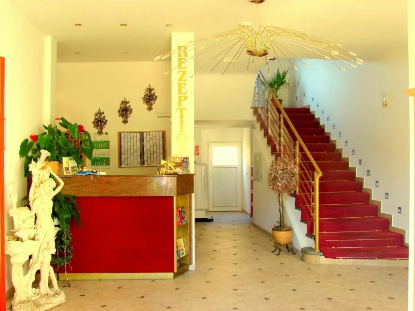 Hotel Krone - Image 1