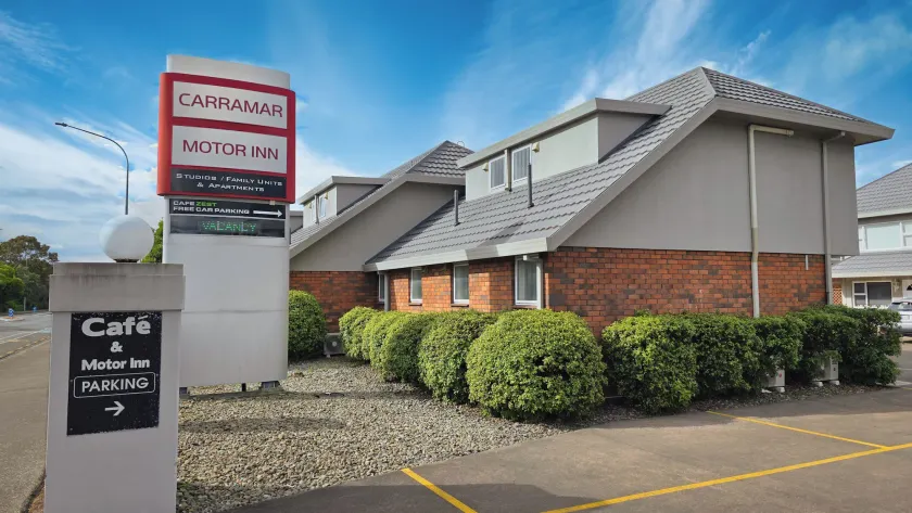 Carramar Motor Inn - Image 1