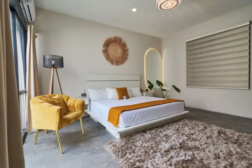 Aura Hotel B&B - Image 1