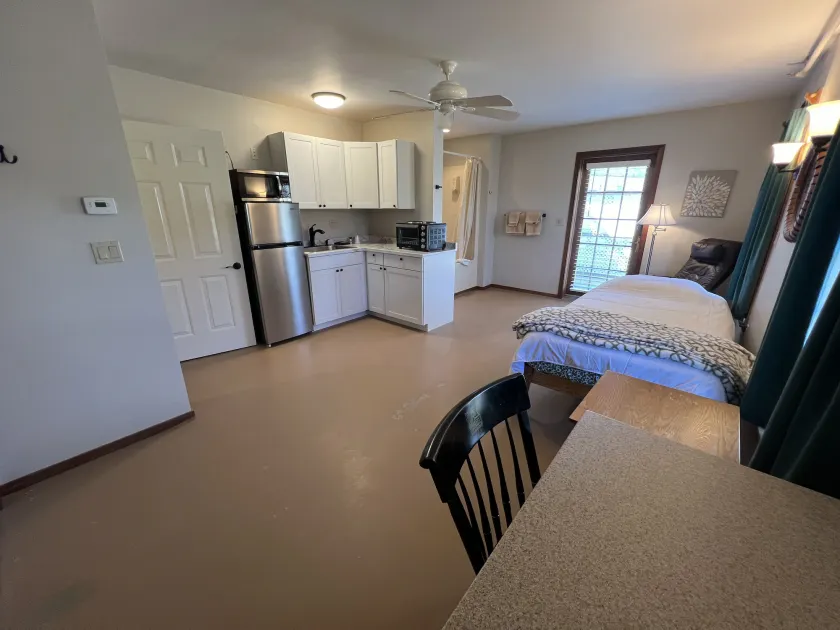 Home On The Connecticut - Image 1