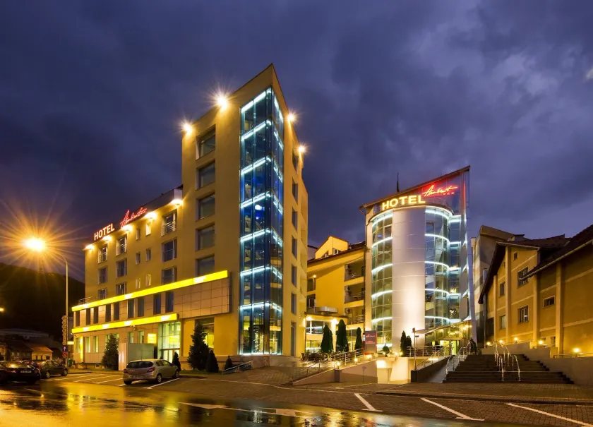 Hotel Ambient - Image 1