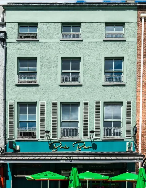 Bru Bar & Hostel - Image 1