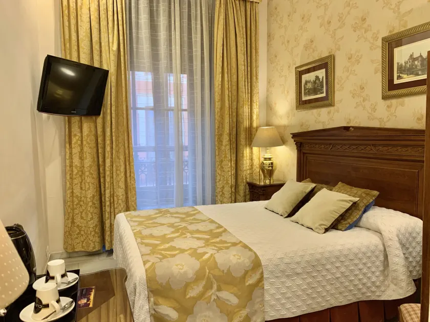 Hotel Europa Boutique Sevilla - Image 1