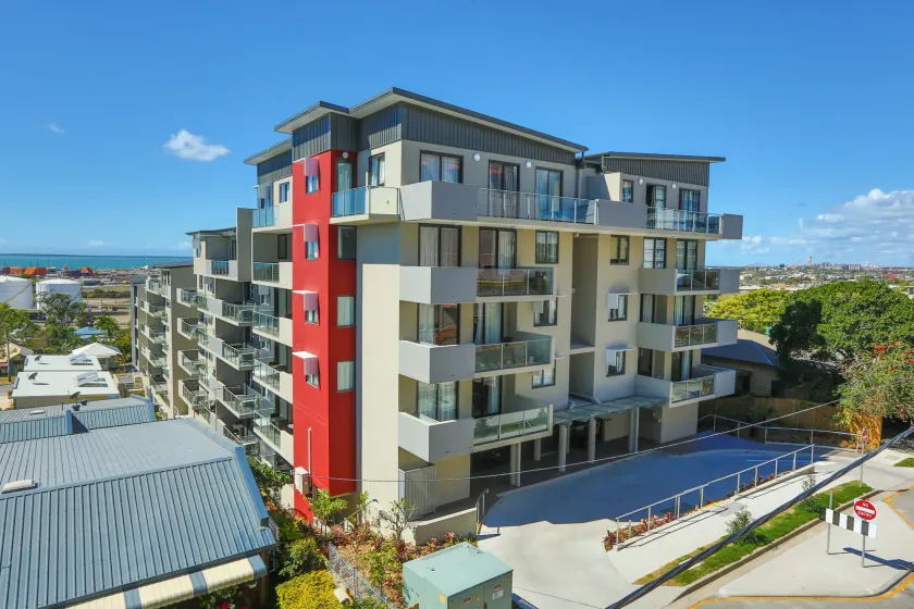 Gladstone Central Plaza Official - Image 1