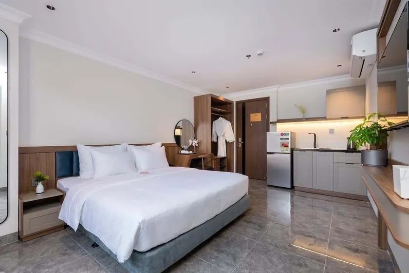 Stella Hotel & Apartment - Image 1