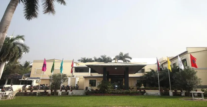 Hotel Sneha - Image 1