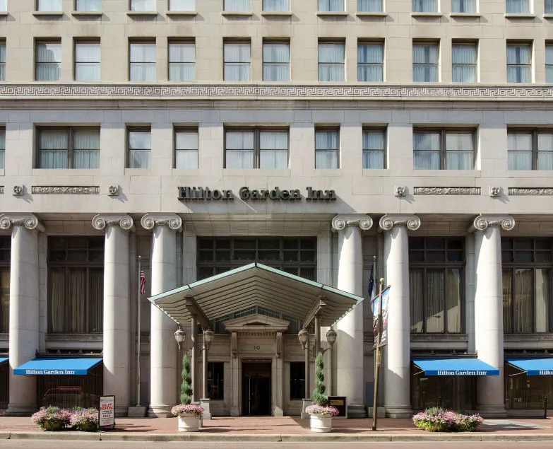 Hilton Garden Inn Indianapolis Downtown - Image 1