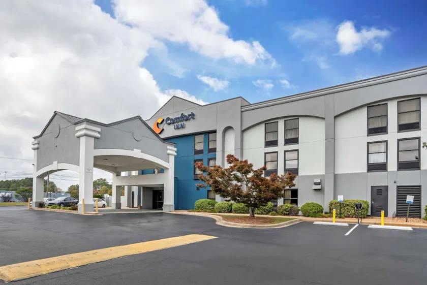 Comfort Inn Opelika - Auburn - Image 1