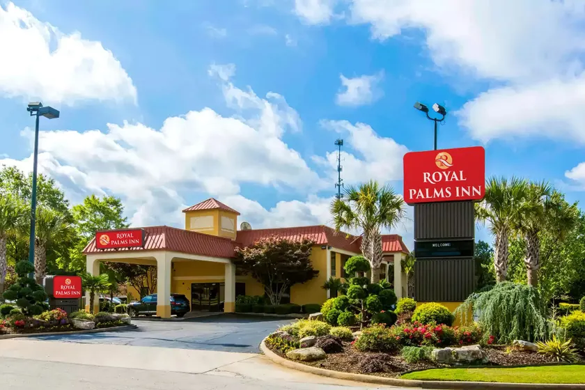 Royal Palms Inn - Image 1