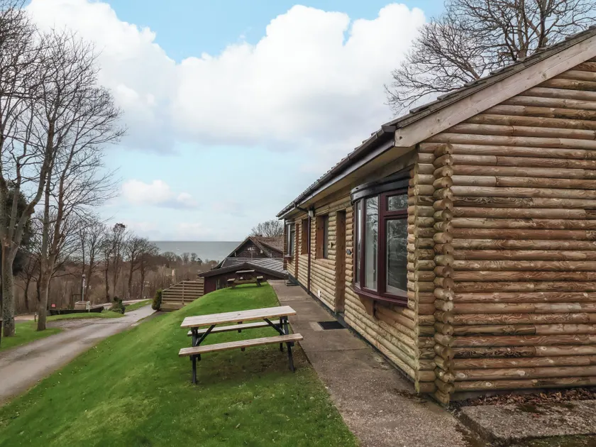 Dexter's Lodge - Image 1
