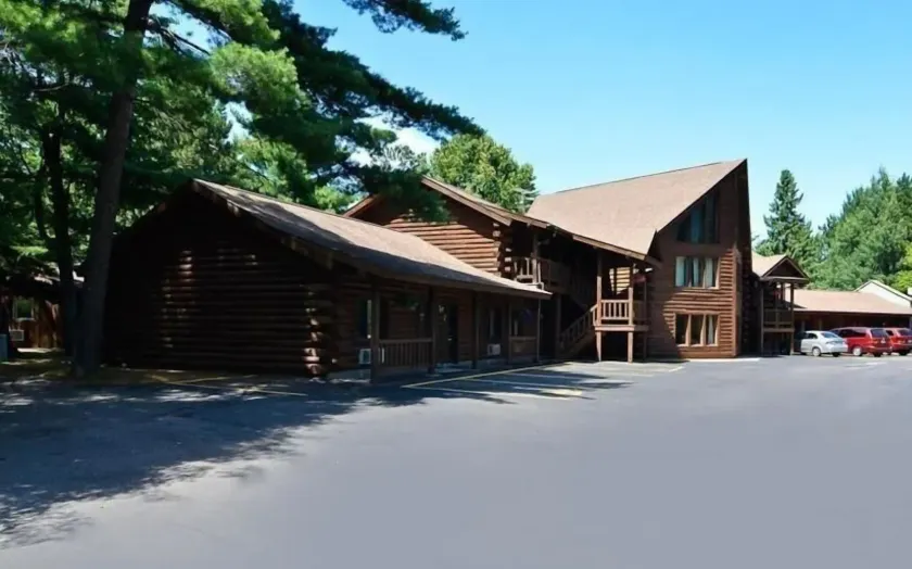Centerstone Resort Lake-Aire - Image 1
