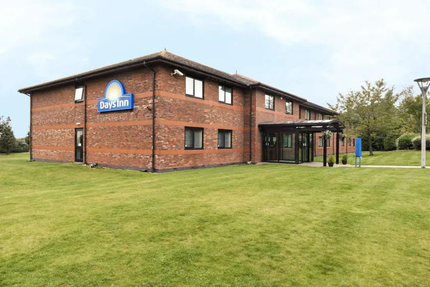 Days Inn Stafford - Image 1