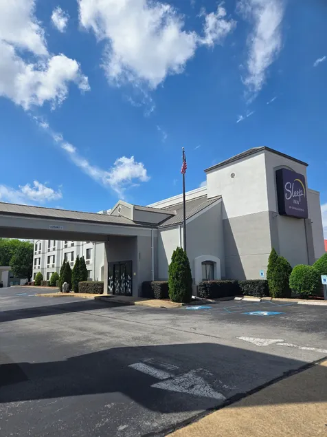 Sleep Inn Chattanooga Hamilton Place - Image 1