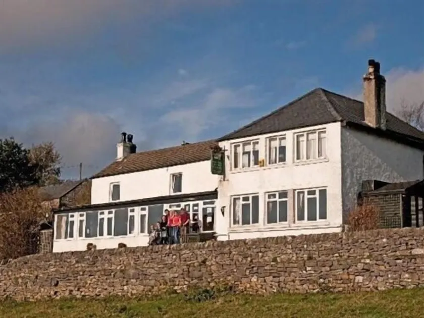 Lathkil Hotel - Image 1